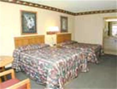 Mountain House Inn Downtown Gatlinburg Room photo