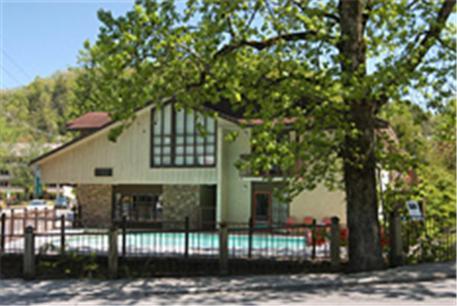 Mountain House Inn Downtown Gatlinburg Exterior photo